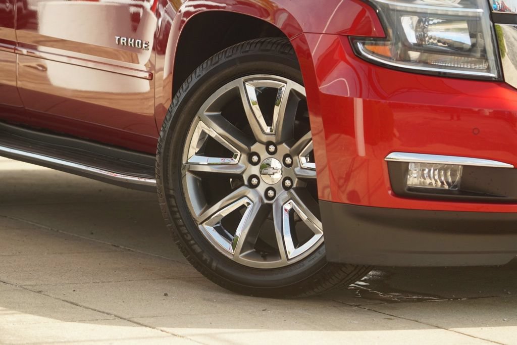 Used 2015 Chevrolet Tahoe LTZ AWD/4WD image 11