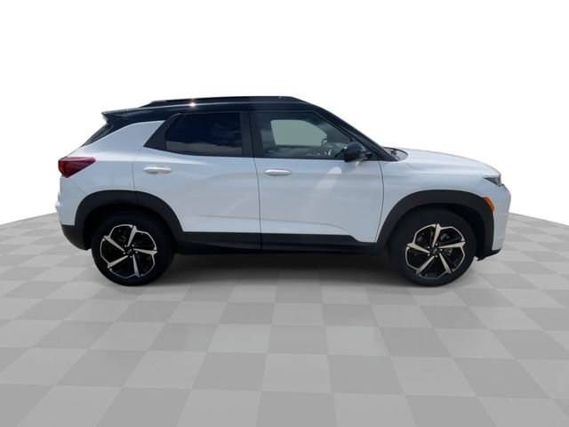 Used 2021 Chevrolet TrailBlazer RS w/ Sun and Liftgate Package AWD/4WD image 3