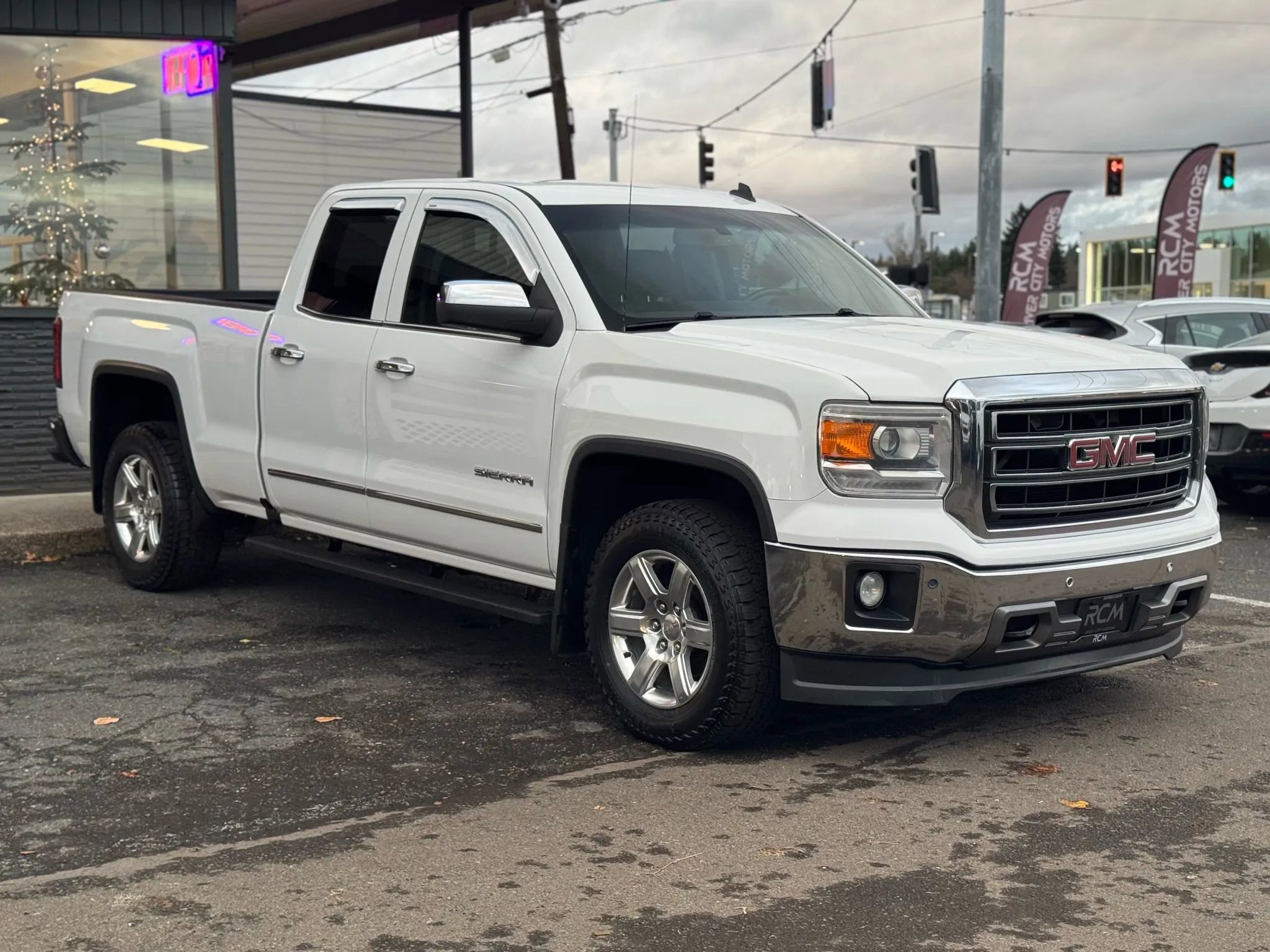 Used 2014 GMC Sierra 1500 SLT image 3