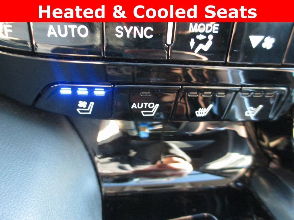 Used 2025 Acura MDX w/ Advance Package image 16