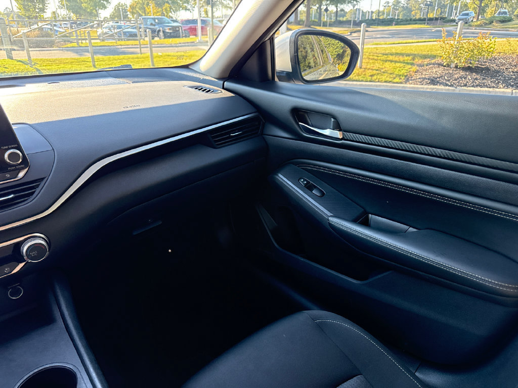 Used 2020 Nissan Altima 2.5 S FWD image 17