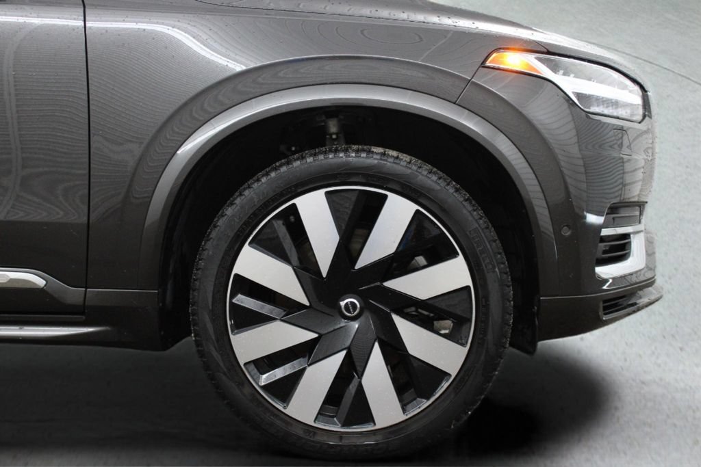 Used 2023 Volvo XC90 T8 Ultimate w/ Protection Package Premier AWD/4WD image 14