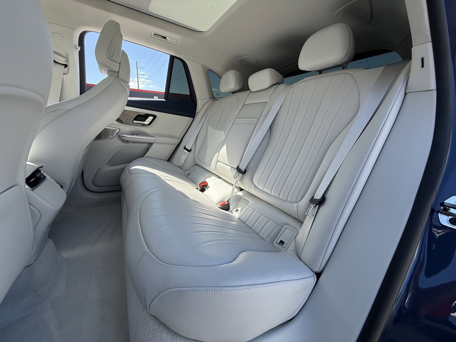 Used 2023 Mercedes-Benz EQE 500 4MATIC SUV image 14