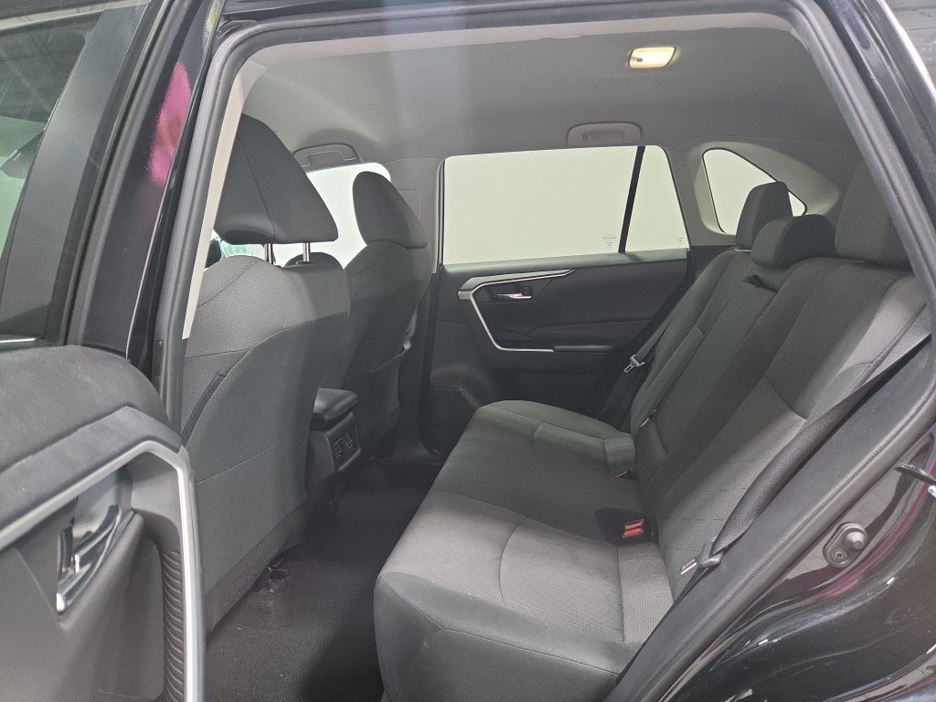 Used 2024 Toyota RAV4 XLE AWD/4WD image 24