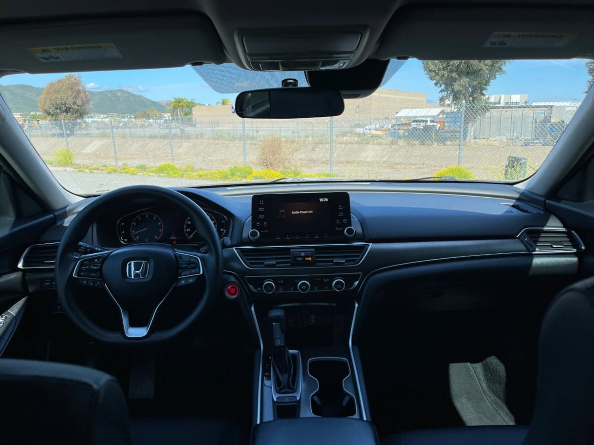 Used 2018 Honda Accord LX image 15