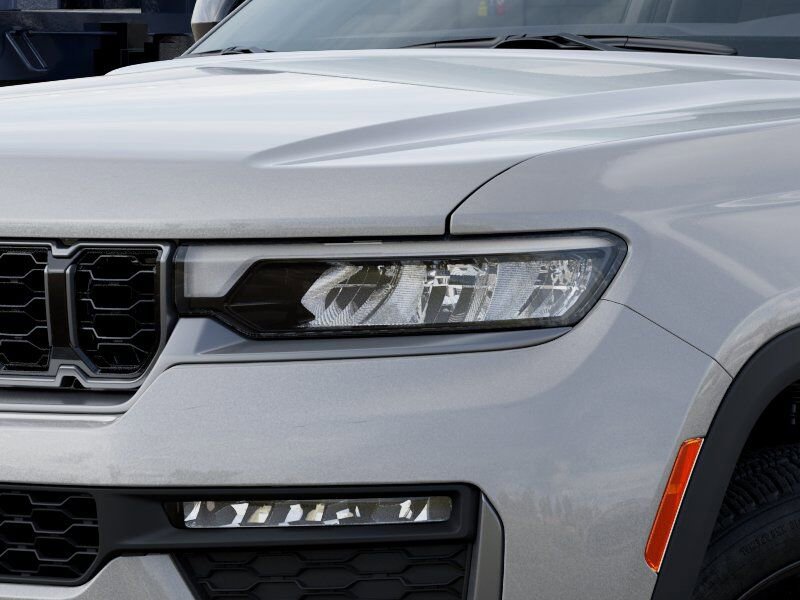 New 2026 Jeep Grand Cherokee Limited image 6