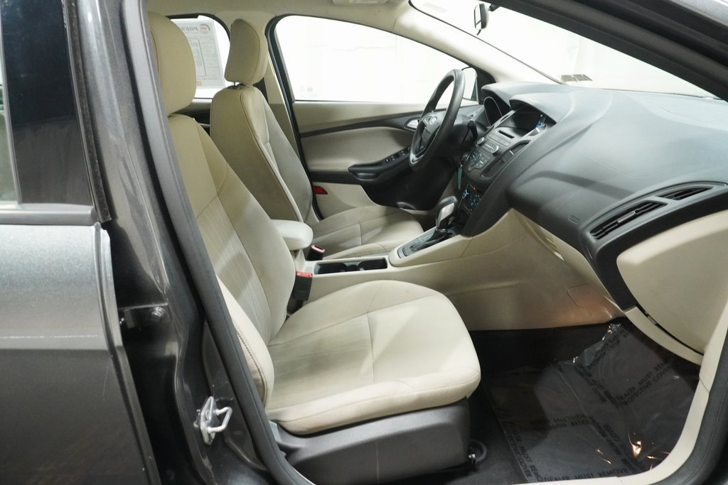 Used 2017 Ford Focus SE image 10