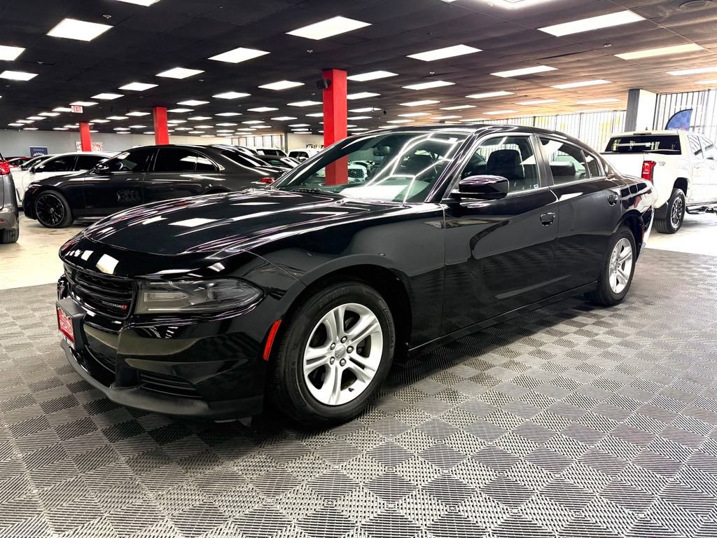 Used 2020 Dodge Charger SXT w/ Leather Interior Group RWD image 8