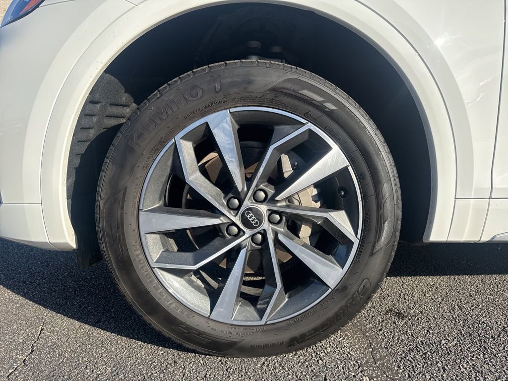 Used 2022 Audi Q5 2.0T Premium Plus w/ Premium Plus Package image 11