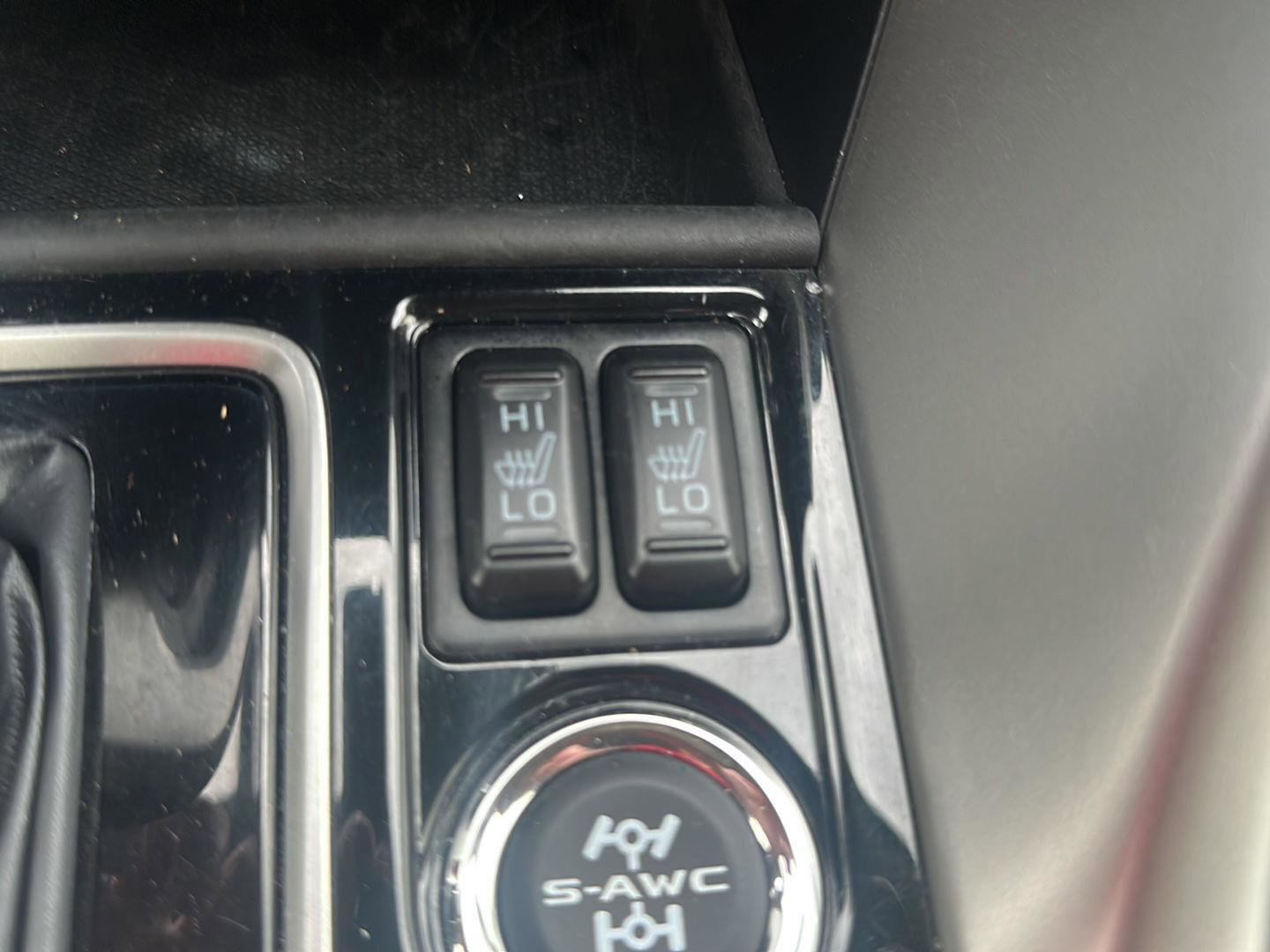 Used 2025 Mitsubishi Eclipse Cross Black Edition image 20