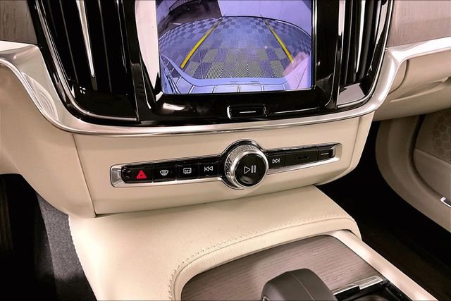 Used 2025 Volvo V90 B6 Cross Country Plus w/ Protection Package Premier AWD/4WD image 13