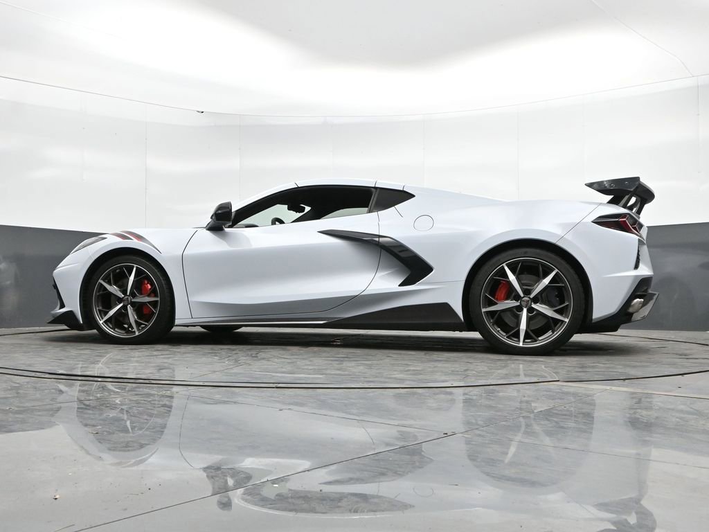 Used 2022 Chevrolet Corvette Stingray Premium Cpe w/ Z51 Performance Package RWD image 47