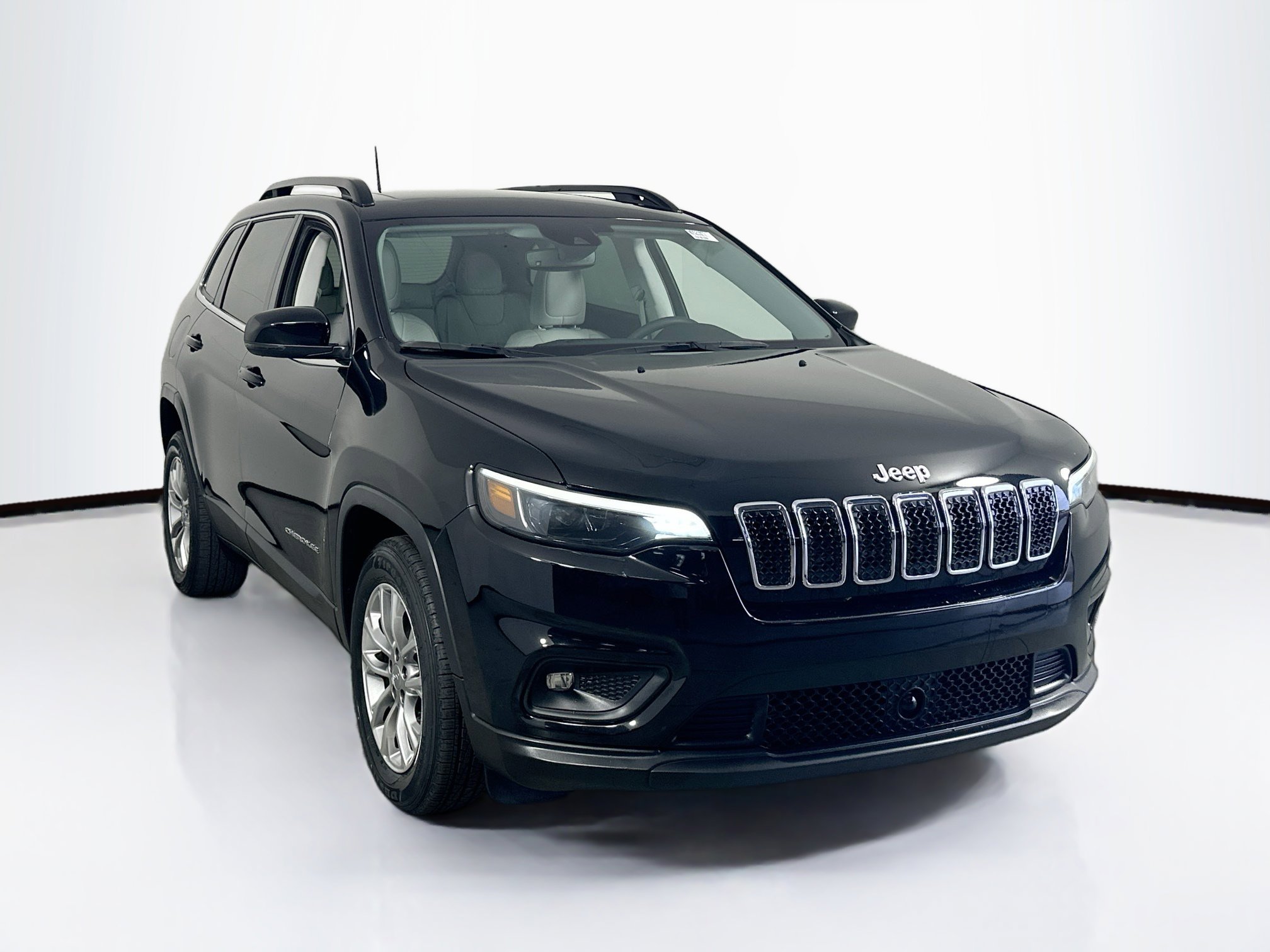 Used 2022 Jeep Cherokee Latitude Lux w/ Sun & Sound Group FWD image 3
