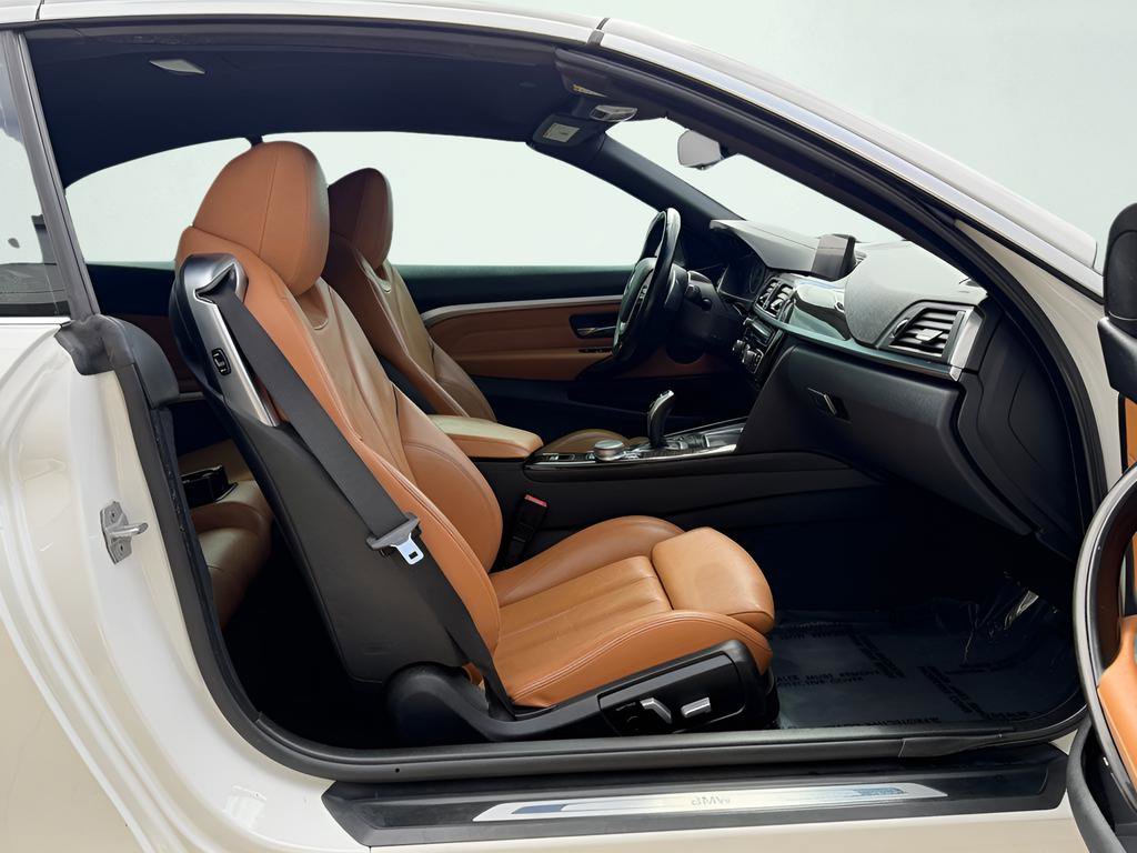 Used 2018 BMW 430i xDrive Convertible image 25