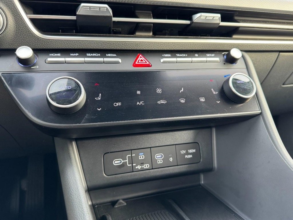 Certified 2024 Hyundai Sonata SEL w/ Convenience Package image 18