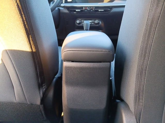 New 2026 Nissan Kicks SV w/ SV Premium Package image 30