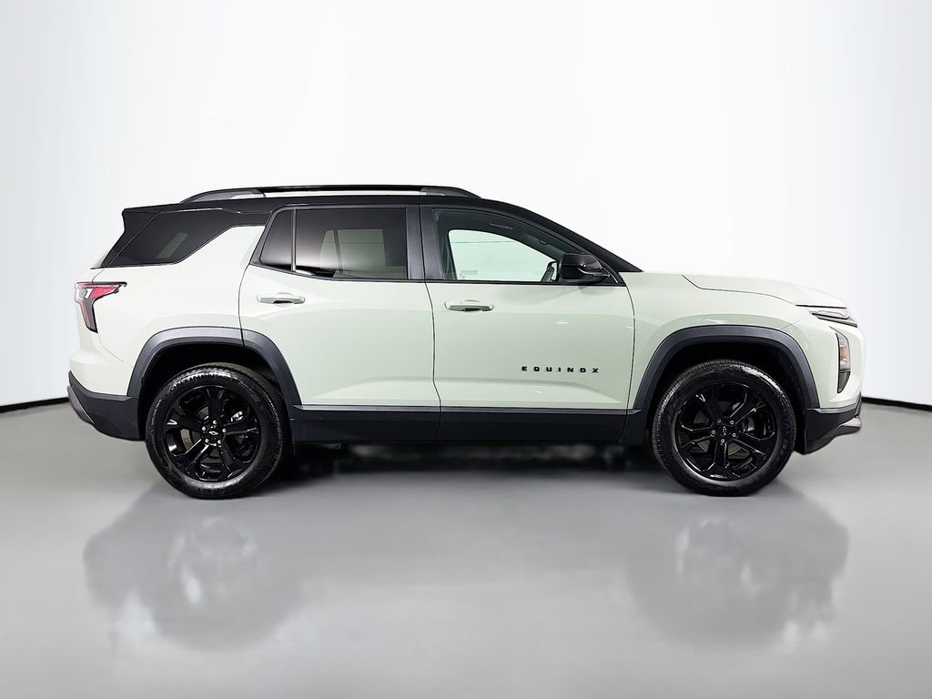 Used 2026 Chevrolet Equinox LT w/ Convenience Package II image 9