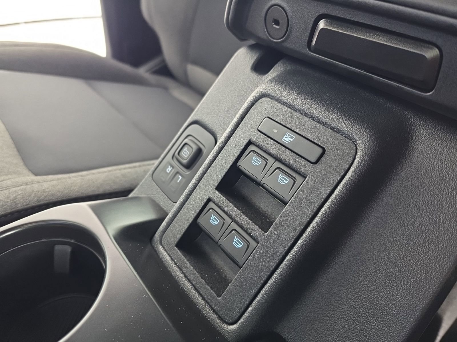 New 2025 Ford Bronco 4-Door image 21