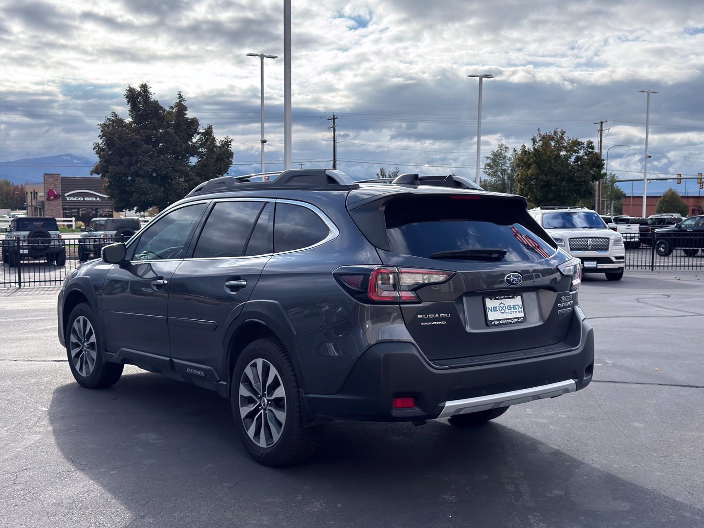 Used 2023 Subaru Outback Touring XT AWD/4WD image 21