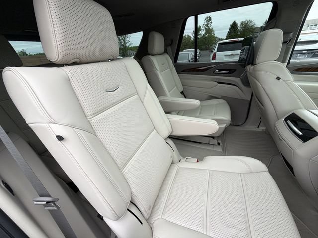 Certified 2024 Cadillac Escalade Sport Platinum AWD/4WD image 29