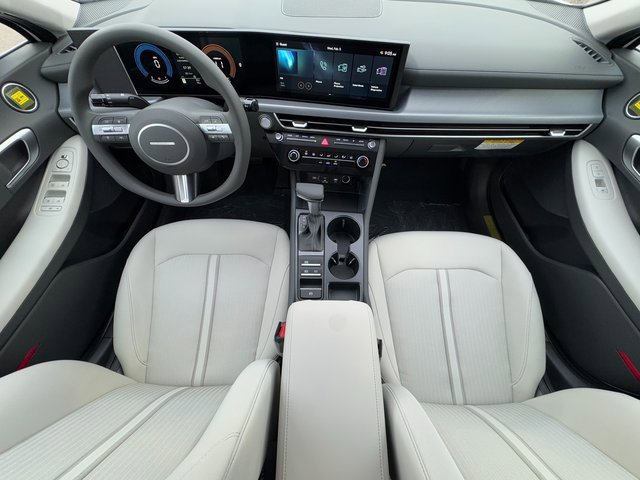 New 2025 Hyundai Sonata SE image 12
