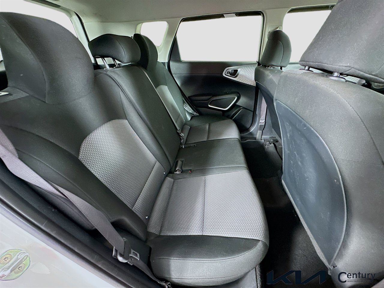Certified 2023 Kia Soul LX FWD image 24