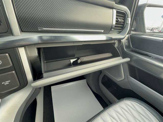 Used 2022 Ford F150 Limited image 22