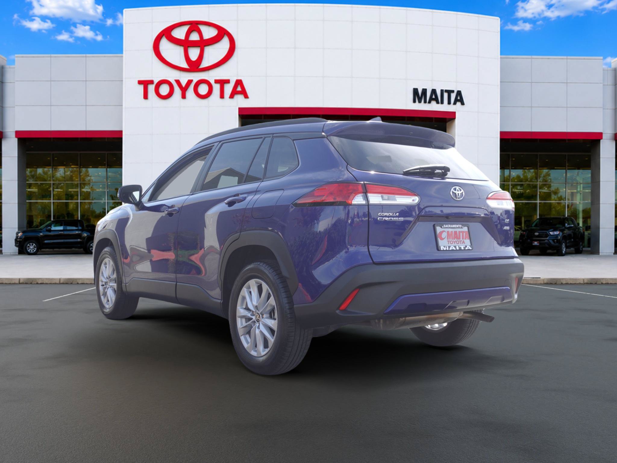 Certified 2022 Toyota Corolla Cross LE AWD/4WD image 5