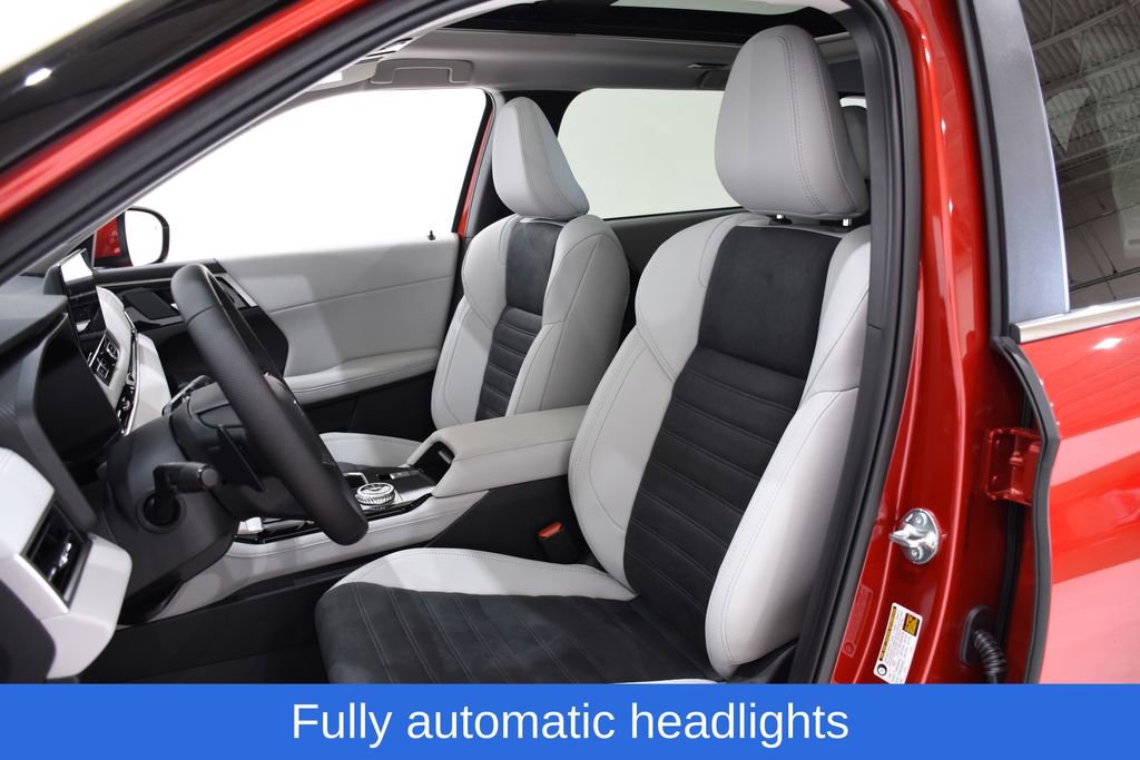 New 2025 Mitsubishi Outlander SE image 22