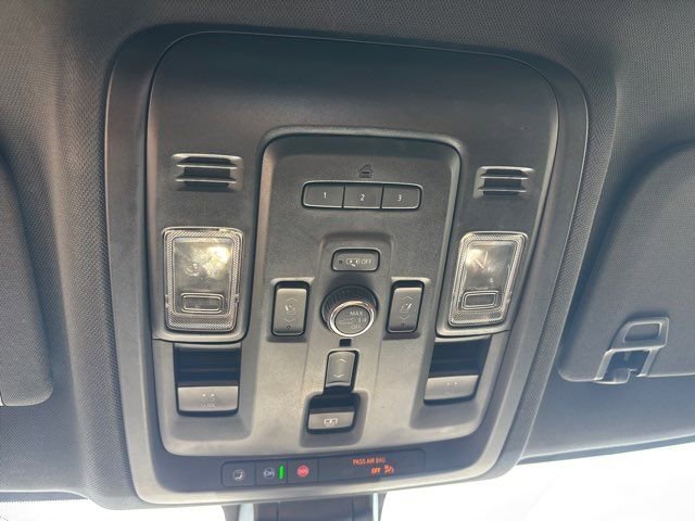 Used 2021 Chevrolet Suburban High Country image 38