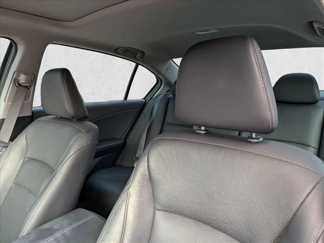 Used 2017 Honda Accord EX-L image 12
