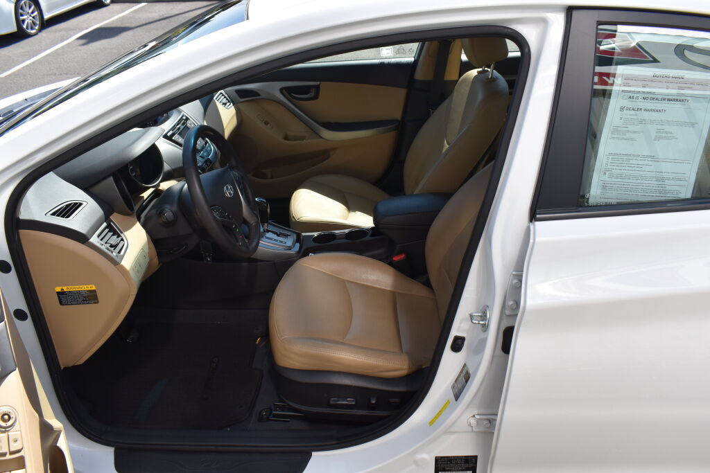 Used 2013 Hyundai Elantra Limited FWD image 18