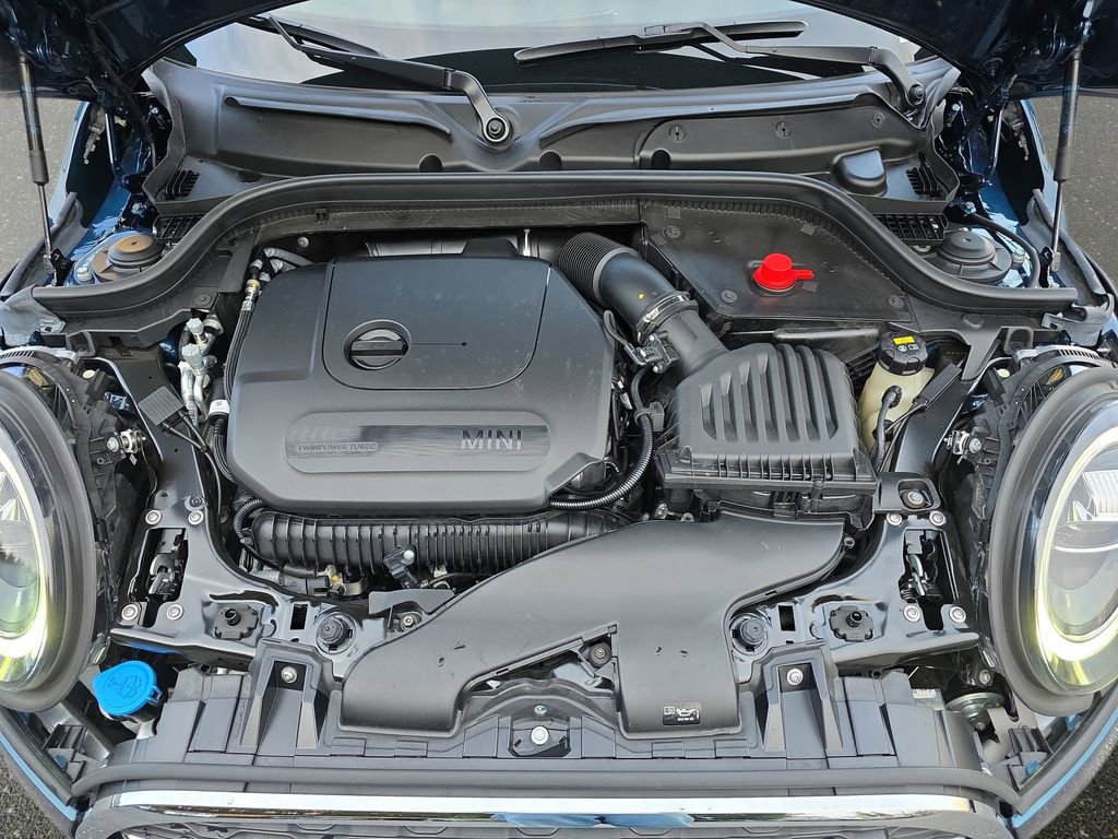 Used 2021 MINI Cooper S w/ Sidewalk Package image 33