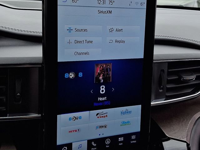 Used 2023 Ford Explorer Platinum w/ Technology Package image 18