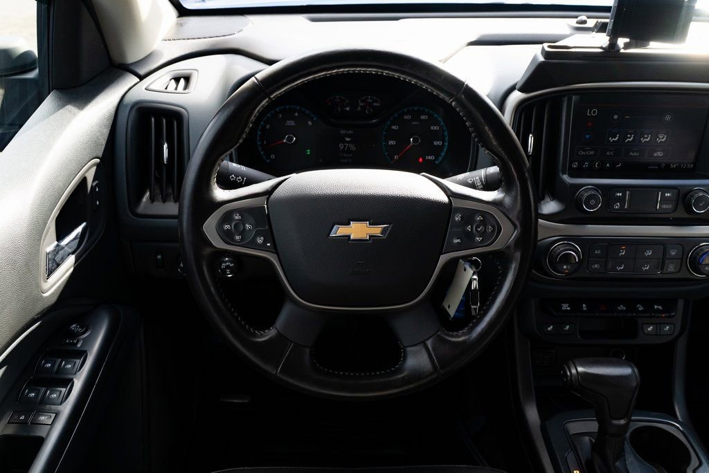 Used 2020 Chevrolet Colorado Z71 image 12