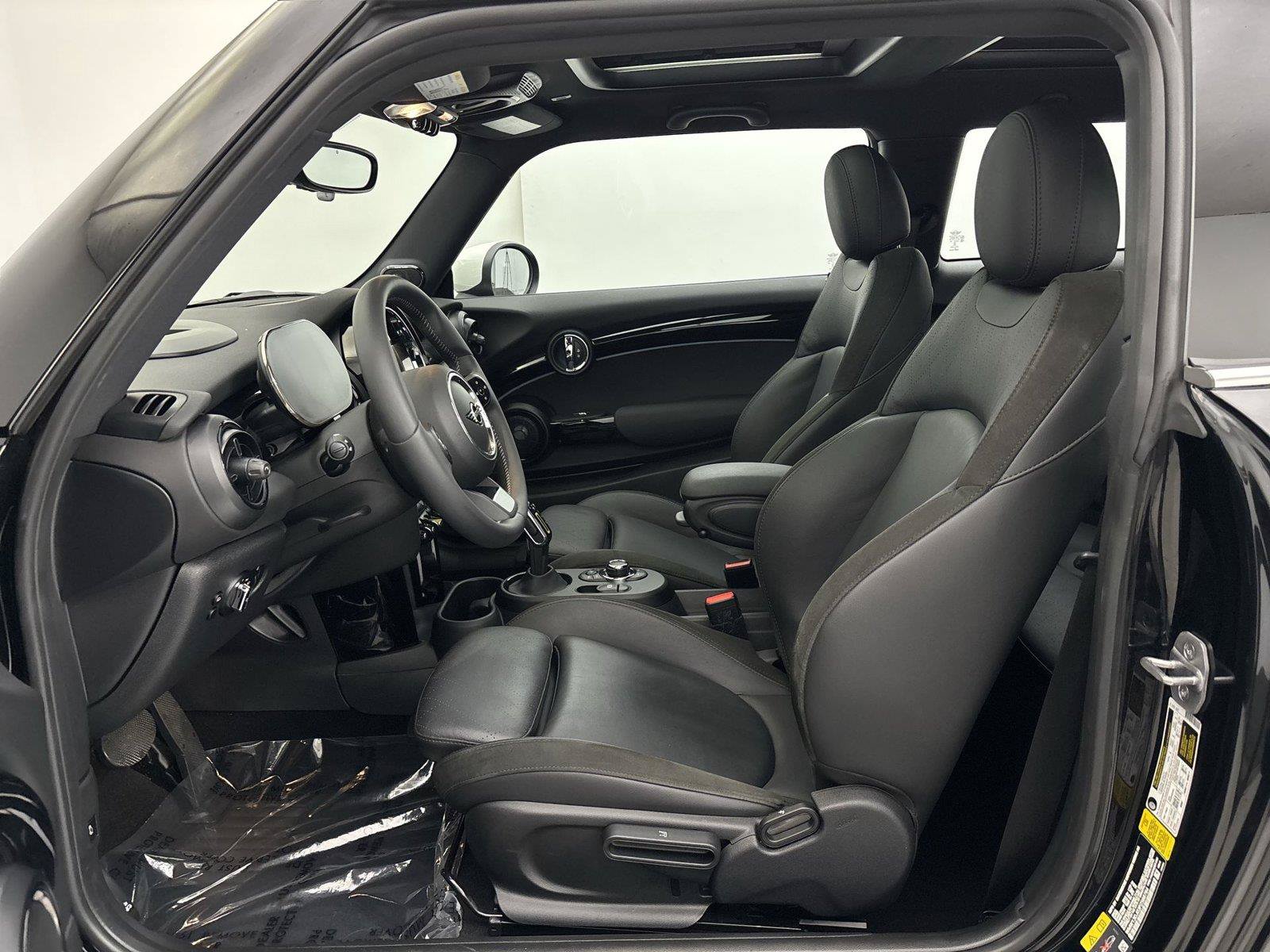Used 2023 MINI Cooper SE FWD image 25