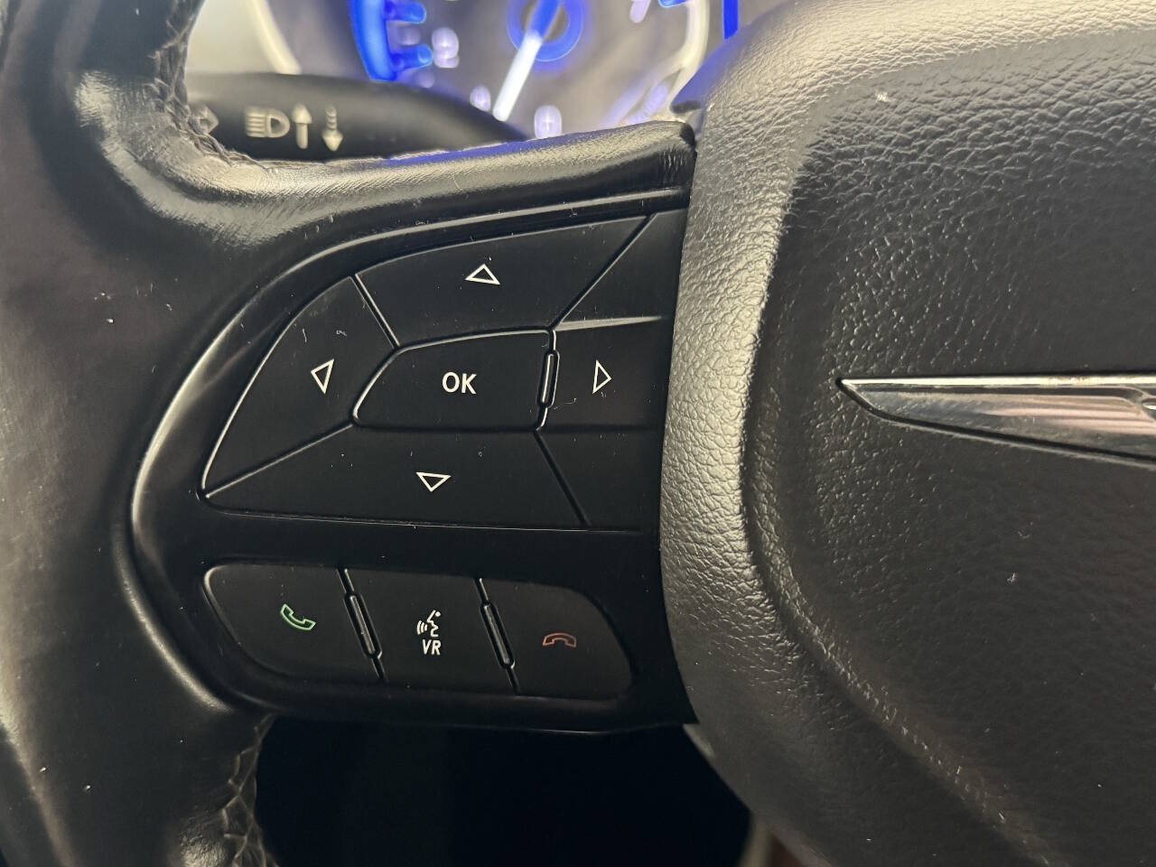 Used 2018 Chrysler Pacifica Touring Plus w/ S Appearance Package FWD image 24