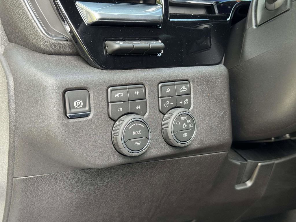 New 2026 Chevrolet Silverado 2500 LTZ w/ Z71 Chrome Sport Edition image 9