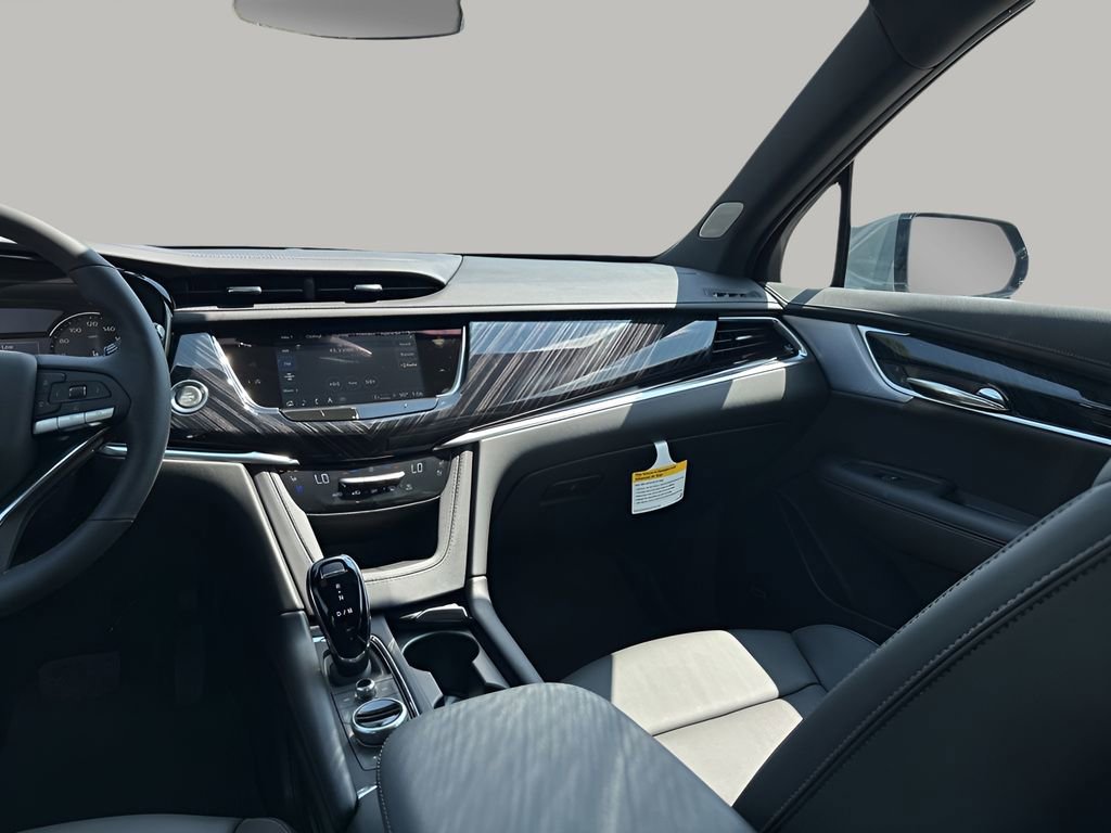 New 2025 Cadillac XT6 Premium Luxury w/ LPO, Floor Liner Package FWD image 26