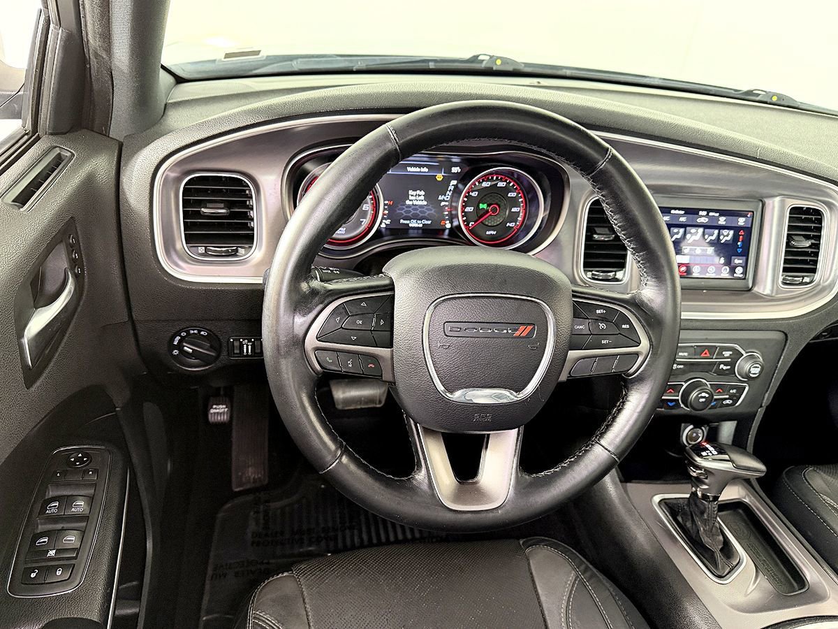 Used 2019 Dodge Charger SXT w/ Leather Interior Group RWD image 22