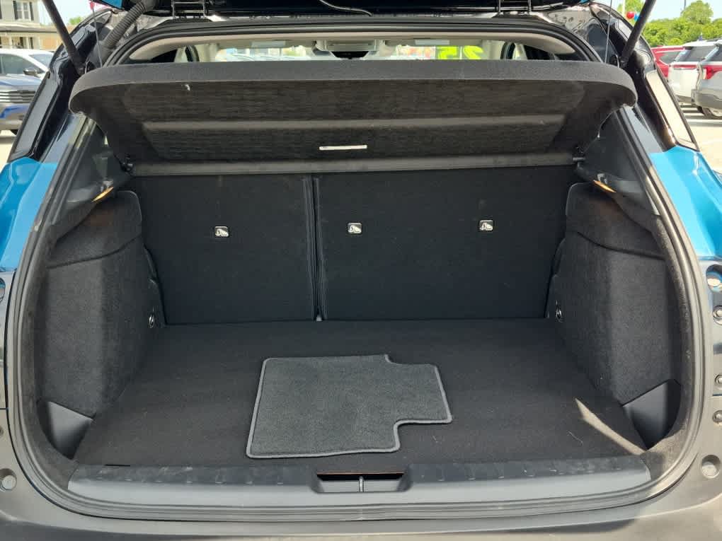 Used 2025 Nissan Kicks SR AWD/4WD image 18