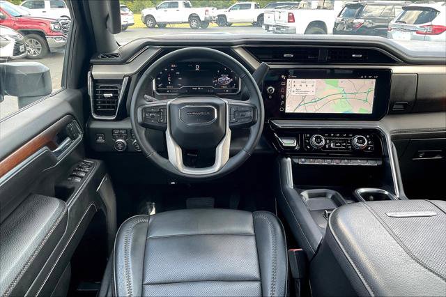 Used 2024 GMC Sierra 2500 Denali image 9