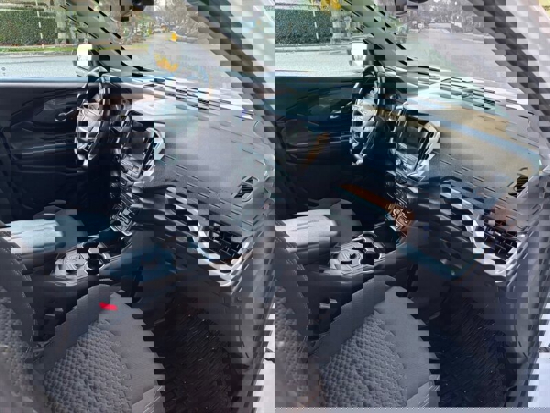 Used 2020 GMC Terrain SLE w/ Elevation Edition image 18