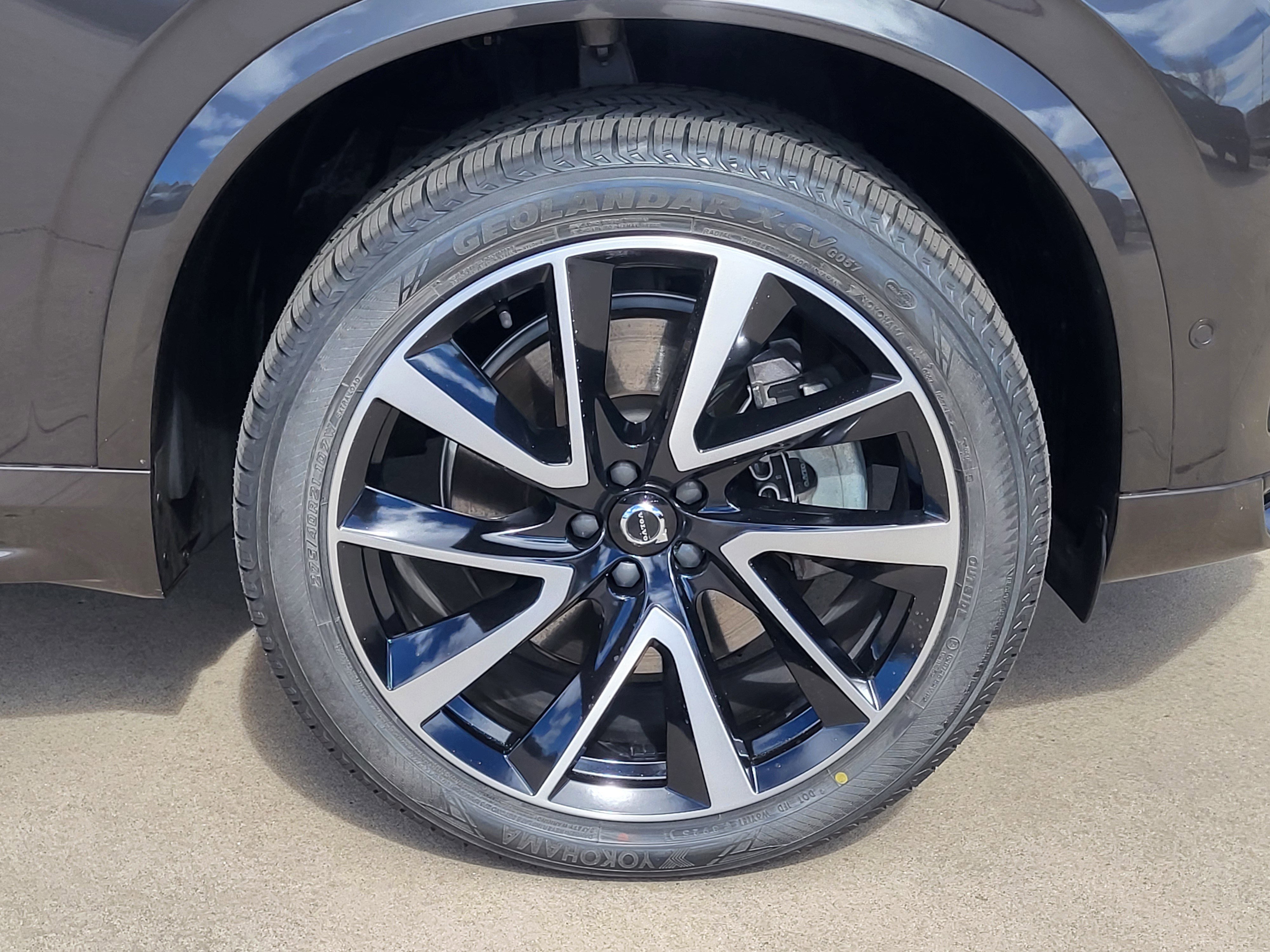 Certified 2023 Volvo XC90 T8 Plus w/ Protection Package Premier image 8