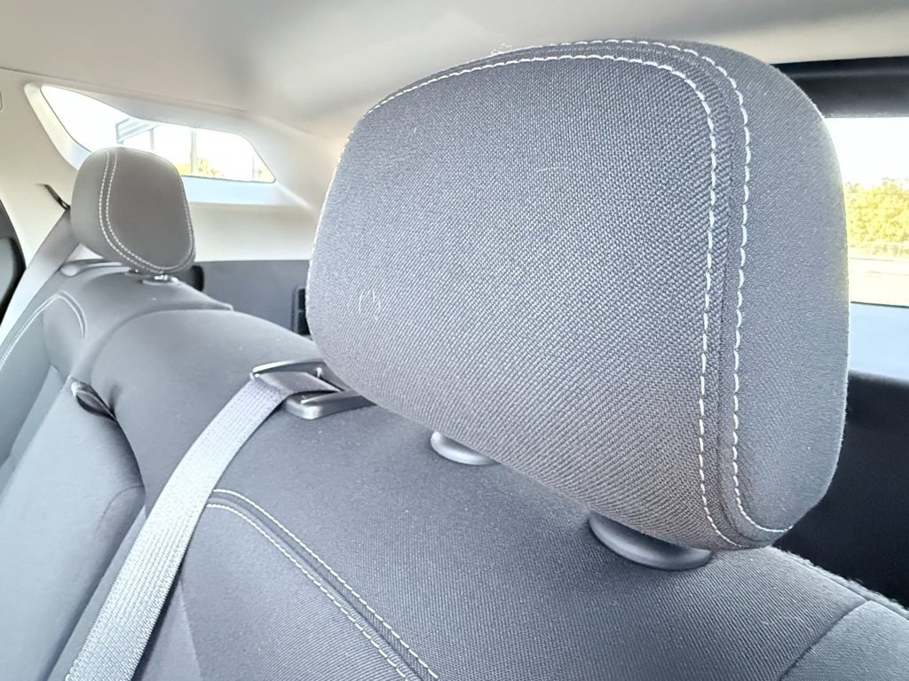 Used 2024 GMC Terrain SLE image 32