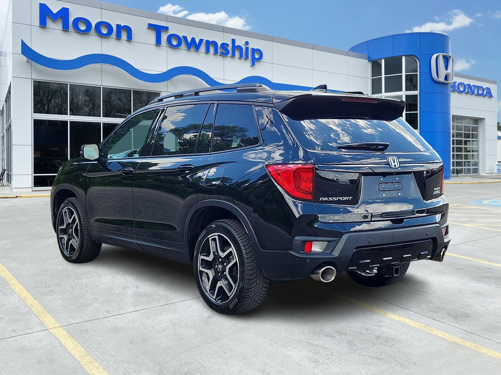 Used 2023 Honda Passport Elite image 4