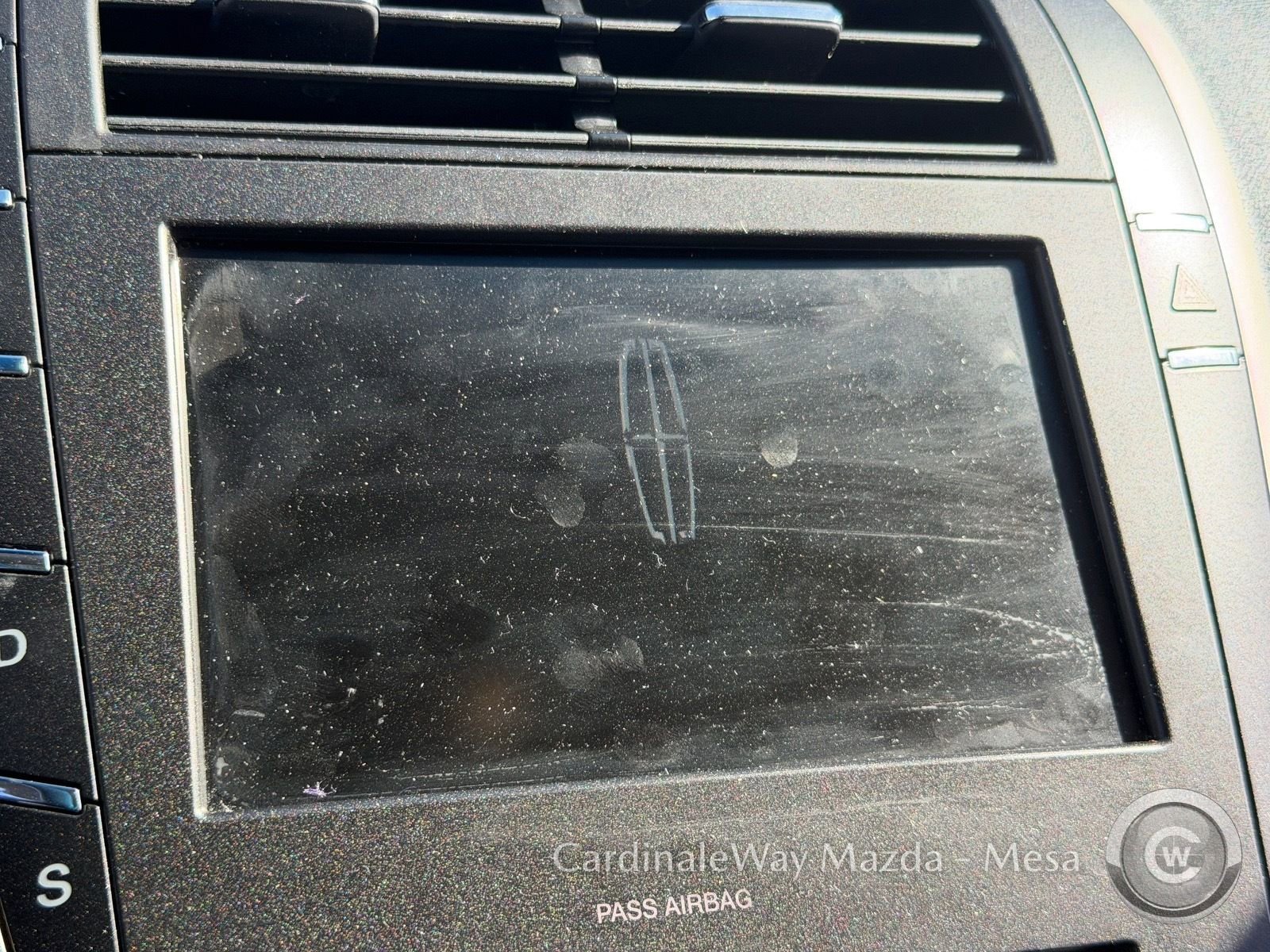 Used 2016 Lincoln MKZ image 11