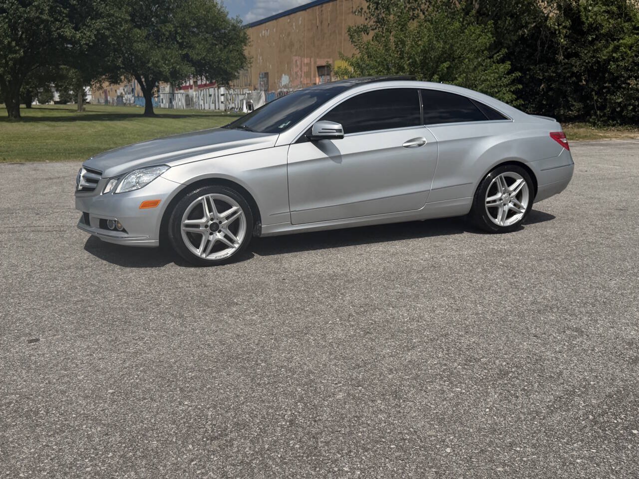 Used 2011 Mercedes-Benz E 350 Coupe image 1