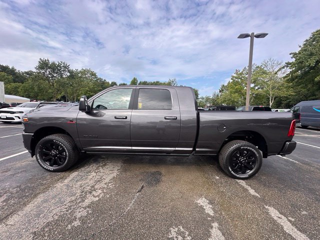 New 2026 RAM 2500 Laramie AWD/4WD image 3