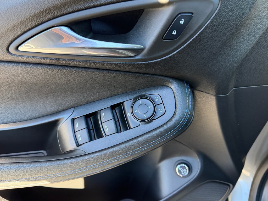 Used 2026 Buick Encore GX Sport Touring w/ Advanced Technology Package FWD image 15